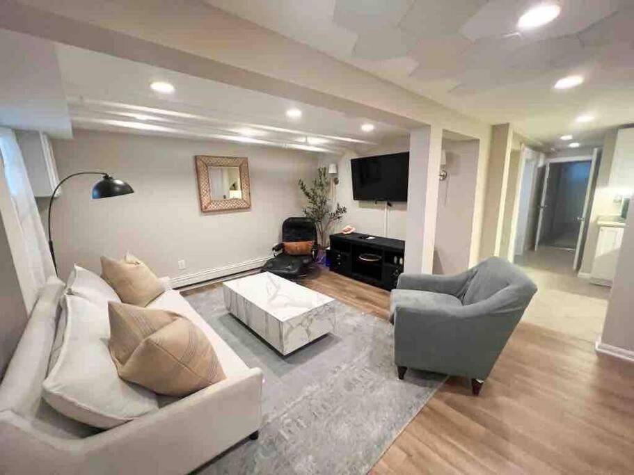 Glover Park/Georgetown Oasis With Parking Apartment Вашингтон Екстериор снимка