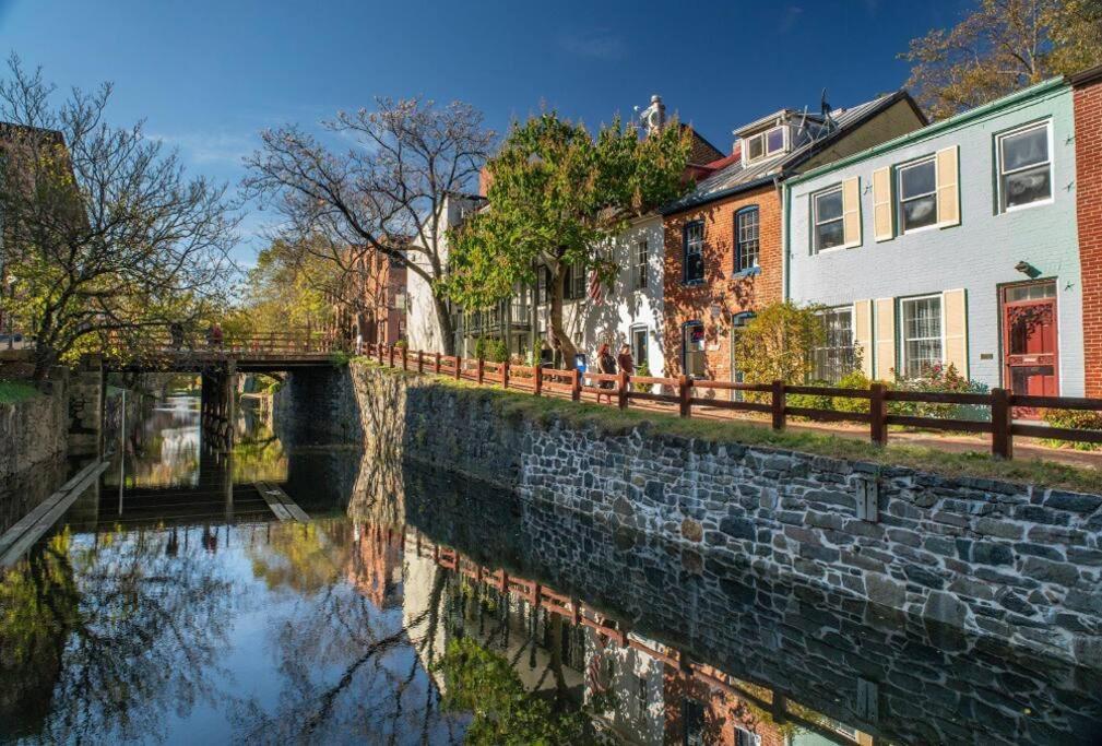 Glover Park/Georgetown Oasis With Parking Apartment Вашингтон Екстериор снимка