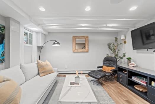 Glover Park/Georgetown Oasis With Parking Apartment Вашингтон Екстериор снимка