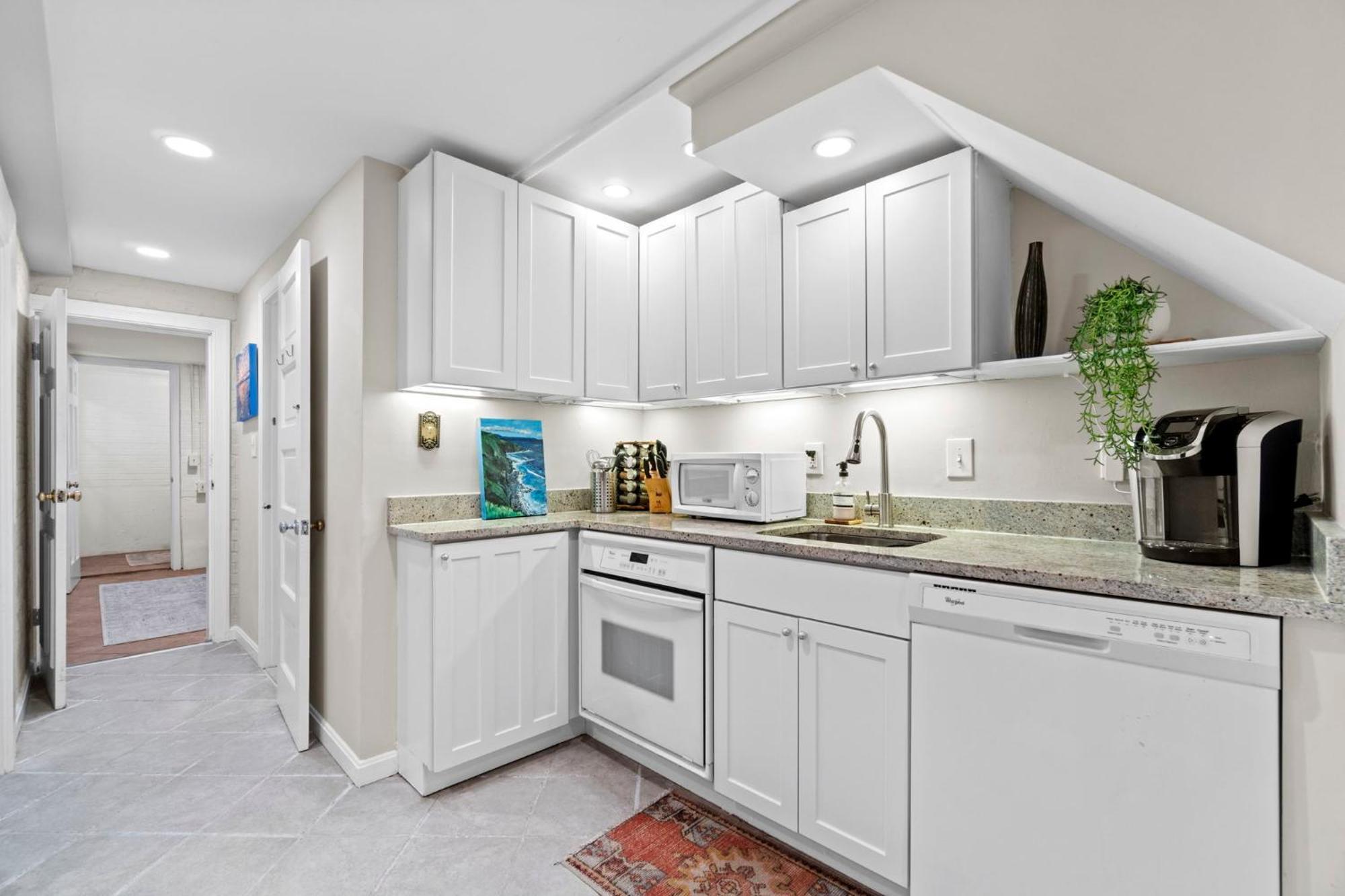 Glover Park/Georgetown Oasis With Parking Apartment Вашингтон Екстериор снимка